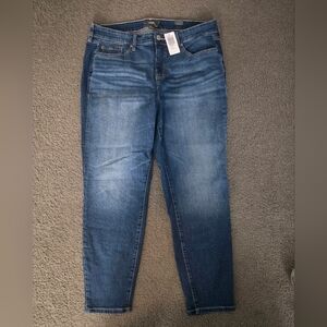 NWT Torrid Vintage Stretch Mid-Rise Tapered Ankle Jeans - 14T